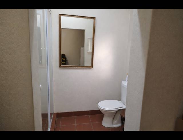 3 BEDROOM FREEHOLD FOR SALE IN OOS EINDE